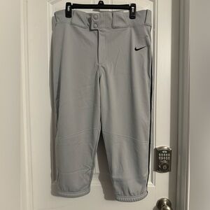 Great Nike men's size L gray black baseball pants NWT